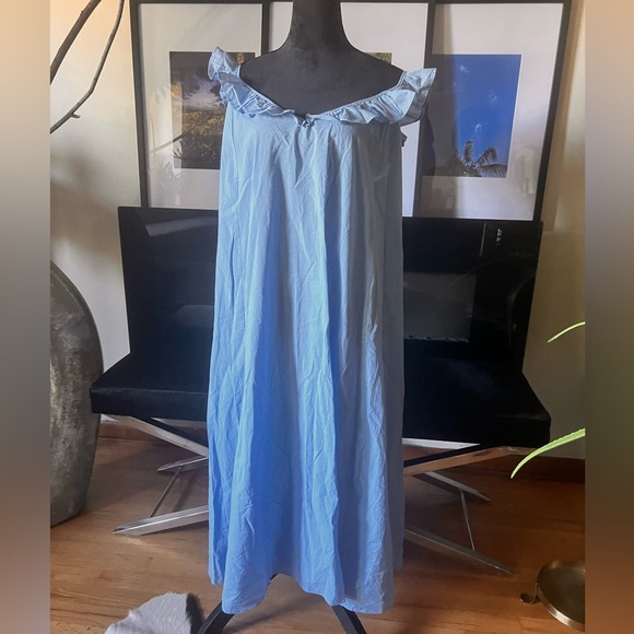 H&M Dresses & Skirts - H & M ladies blue cotton maxi dress- size L